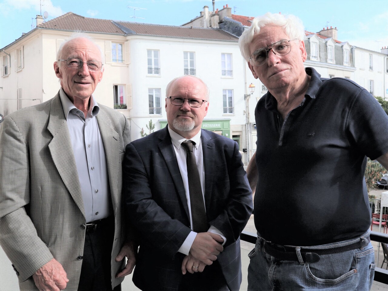 À gauche, Jean-Paul Demarson, président de l'association Rousseau à Montmorency (Val-d'Oise), Philippe Touchet, professeur de philosophie, et Pierre Sassier, trésorier. 